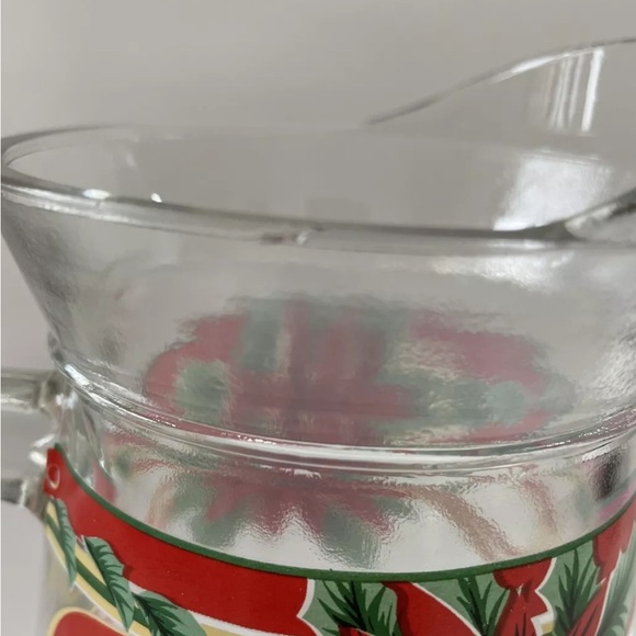 Vintage Poinsettia And Holly Berry Juice Water Pitcher And 4 Glasses Christmas - Picture 3 of 7